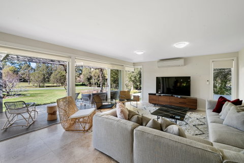 CUB Country House - Berry - South Australia Travel 1