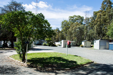 Deniliquin Car-O-Tel And Caravan Park - South Australia Travel 0