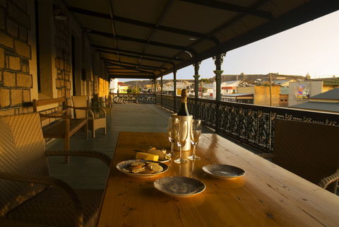 Imperial Fine Accommodation - South Australia Travel 2