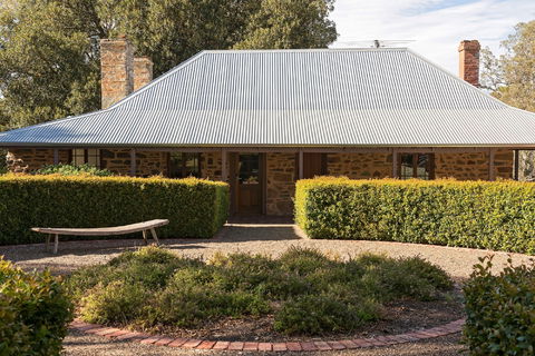 Jacob's Estate Cottage - South Australia Travel 1