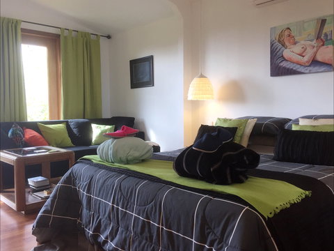 Jonathan Art Centre - Jarramarrumba House - South Australia Travel 1