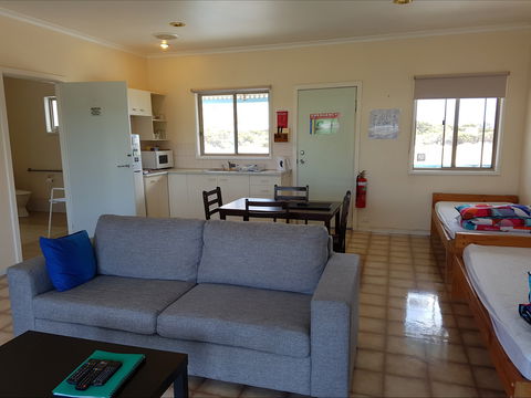 Marion Bay Holiday Villas - South Australia Travel 2