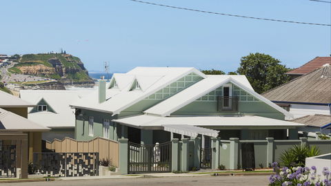 Merewether Beach House B And B - South Australia Travel 0