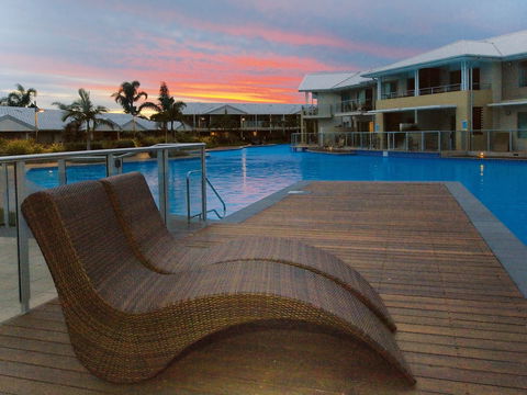 Oaks Port Stephens Pacific Blue Resort - South Australia Travel 0