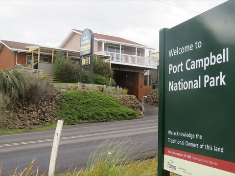 Port Campbell Motor Inn - South Australia Travel 0