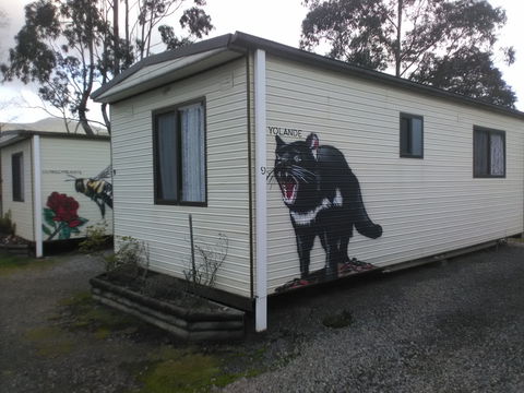 Queenstown Cabin And Tourist Park - South Australia Travel 1