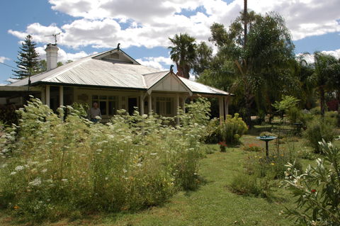 Renmark Holiday Home Willows & Waterbirds - South Australia Travel 1