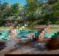 Samurai Beach Bungalows Port Stephens YHA - South Australia Travel