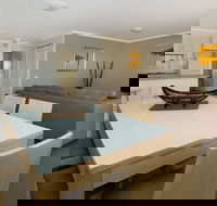 South Pacific Apartments - South Australia Travel