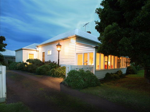 The Lonsdale Palms - South Australia Travel 0