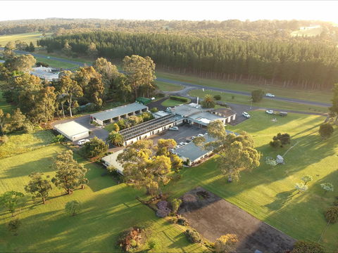 William MacIntosh Motor Lodge - South Australia Travel 0