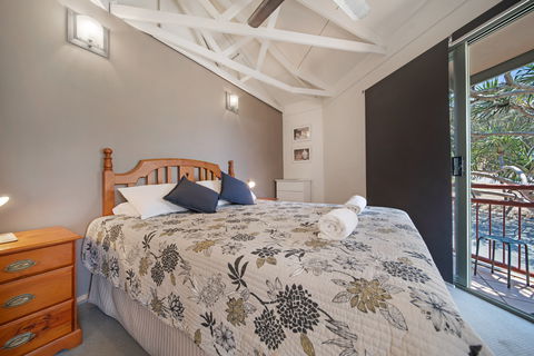 16 Point Lookout Beach Resort - South Australia Travel 1