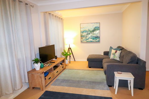 Beachside Cottage At Blacksmiths - South Australia Travel 1