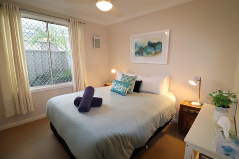 Beachside Cottage At Blacksmiths - South Australia Travel 2