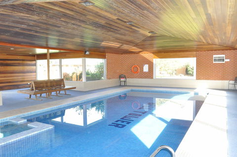 Bell Tower Inn - South Australia Travel 1