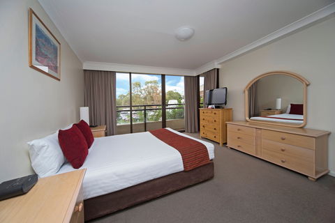 BreakFree Capital Tower - South Australia Travel 1