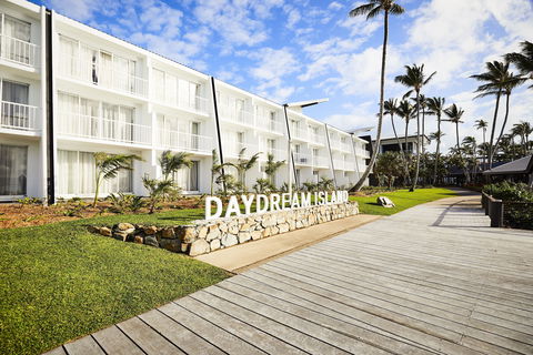 Daydream Island Resort And Living Reef - South Australia Travel 2
