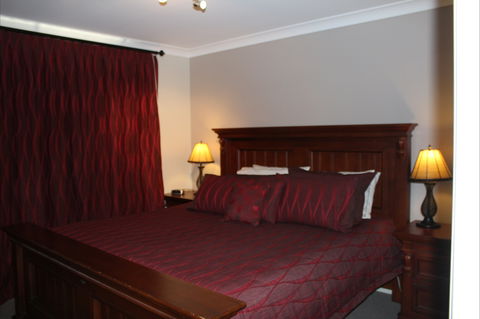 Elm Cottage Tumut - South Australia Travel 2