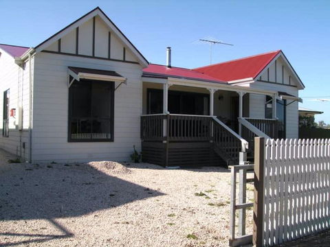 Marie's Cottage - South Australia Travel 0