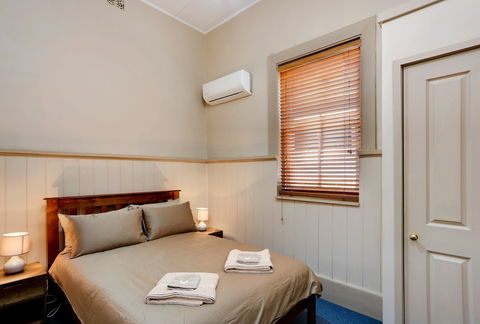McCulloch's Rest - South Australia Travel 1
