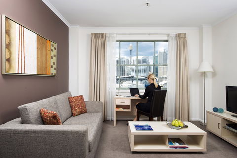 Oaks Sydney Goldsbrough Suites - South Australia Travel 1