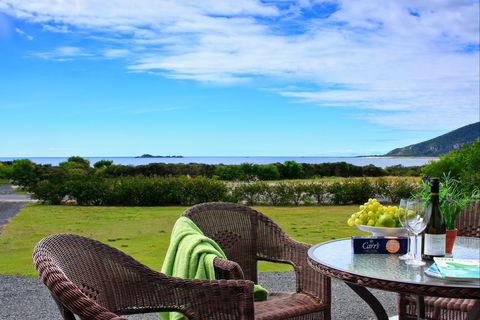 Sisters Beach Retreat - South Australia Travel 0