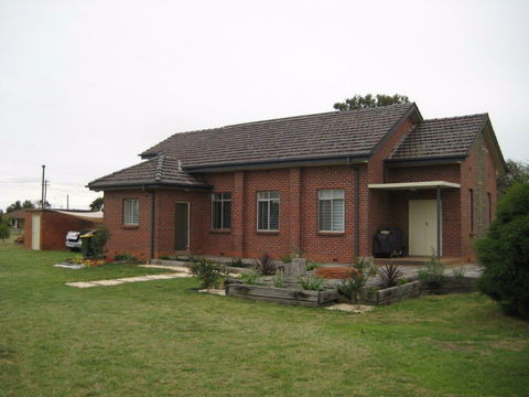 The Church Retreat In Yerong Creek - South Australia Travel 0