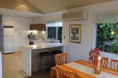 The Victoria Port Fairy - South Australia Travel 8