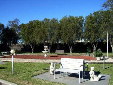 Bairnsdale Main Motel - South Australia Travel 3