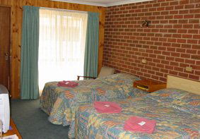 Orbost Country Roads Motor Inn - South Australia Travel 3