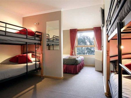 Cooroona Alpine Lodge - South Australia Travel 3