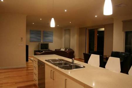 Boutique Stays - Waters Edge - South Australia Travel 4