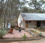 Laanecoorie Lakeside Park - South Australia Travel