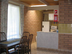 Aaden Holiday Apartments - South Australia Travel 5