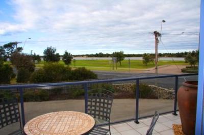 Ultimate Holiday Apartments - South Australia Travel 1