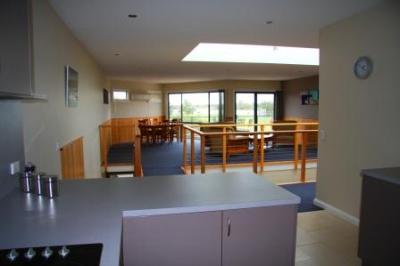 Ultimate Holiday Apartments - South Australia Travel 5