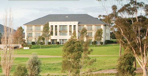 Yarra Valley Lodge - South Australia Travel 0