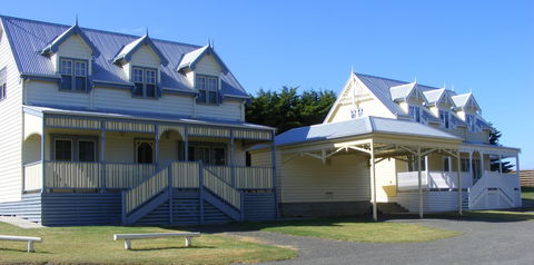 Belfast Cottages - South Australia Travel 0