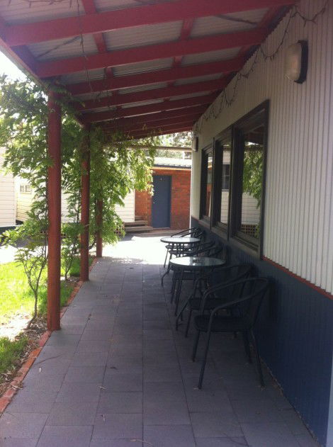 Golden Country Motel And Caravan Park - South Australia Travel 4