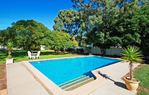 Wattle Motel - South Australia Travel 0