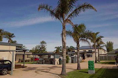 Ocean Bridge Quality Units - South Australia Travel 3