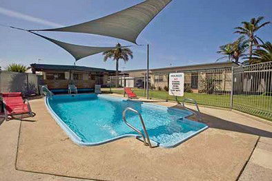 Ocean Bridge Quality Units - South Australia Travel 5