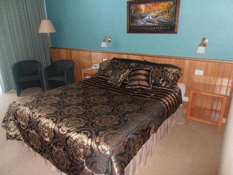 Moe Motor Inn - South Australia Travel 3