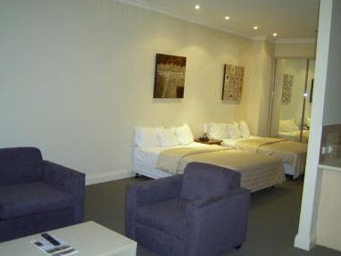 Woolloomooloo Waters Apartments - South Australia Travel 2