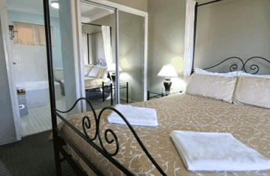 Ashby House Motor Inn - South Australia Travel 1