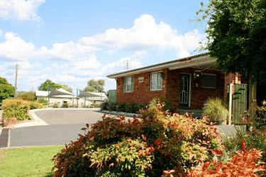 Cadman Apartments - South Australia Travel
