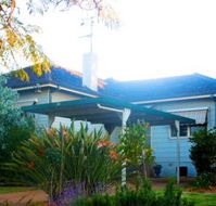 Straw Houses - South Australia Travel