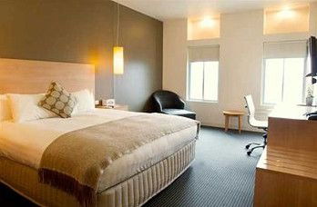 Hotel Urban St Kilda - South Australia Travel 0