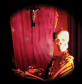 Frightnight Comedy Theatre Restaurant - South Australia Travel 3