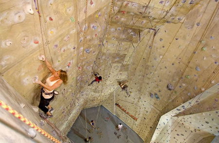 Cliffhanger Climbing Gym - South Australia Travel 3